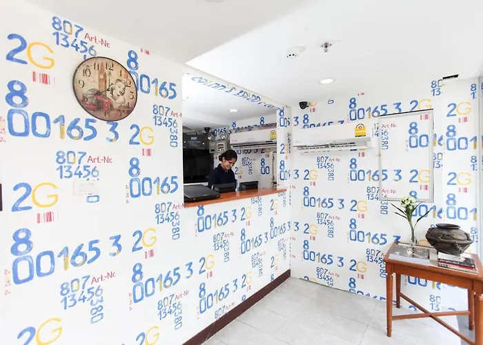 8 Sukhumvit Soi 8 旅馆 曼谷