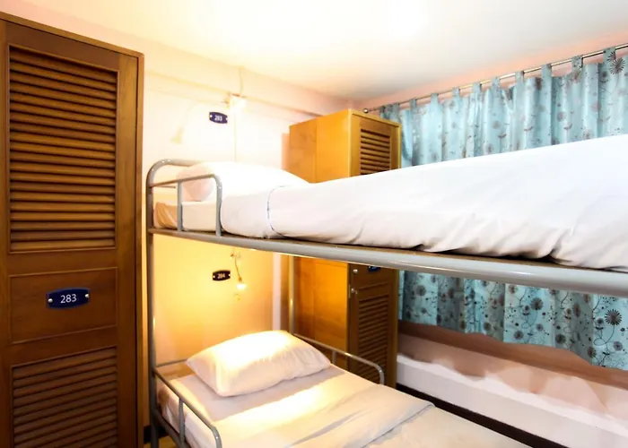 8 Sukhumvit Soi 8 旅馆